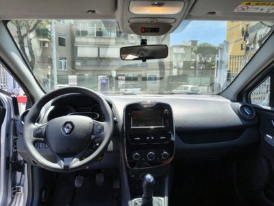 Renault Clio 1.2 75CV 5 porte Costume National (12)