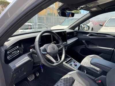 Volkswagen Tiguan Allspace 2.0 tdi R-Line 150cv dsg (11)