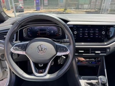 Volkswagen Taigo 1.0 TSI 110 CV DSG R-Line (12)