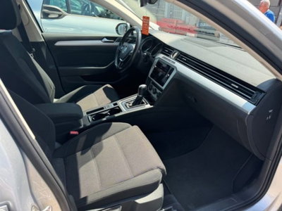 Volkswagen Passat Variant 2.0 TDI DSG Executive BlueMotion Tech. (13)