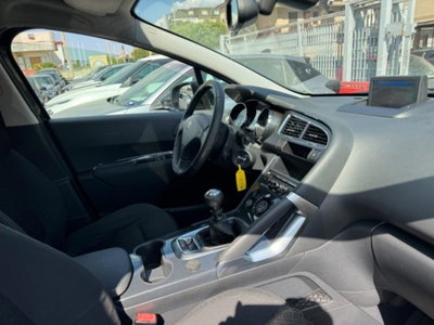 Peugeot 3008 1.6 HDi 115CV Allure (13)