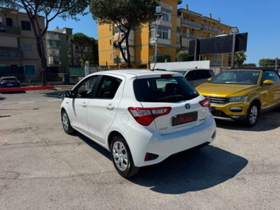 Toyota Yaris 1.5 Hybrid 5 porte Cool (10)