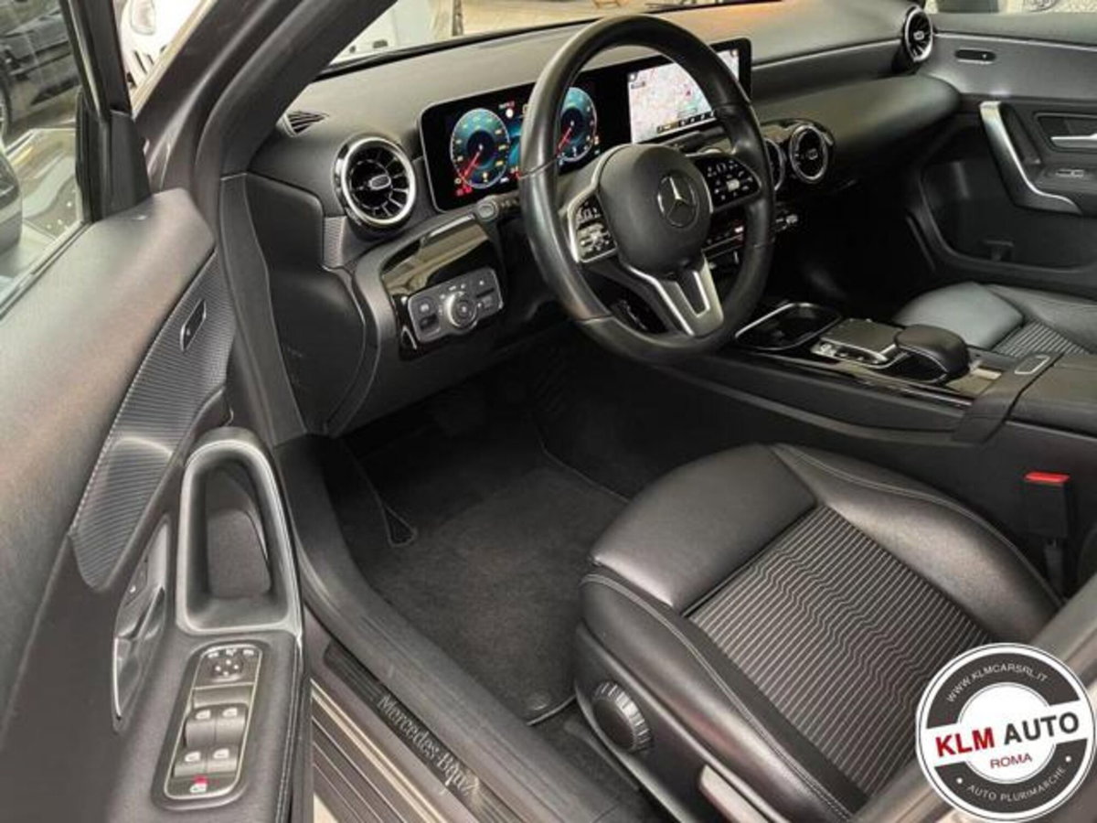 Mercedes-Benz Classe A 220 Automatic 4Matic Premium (9)