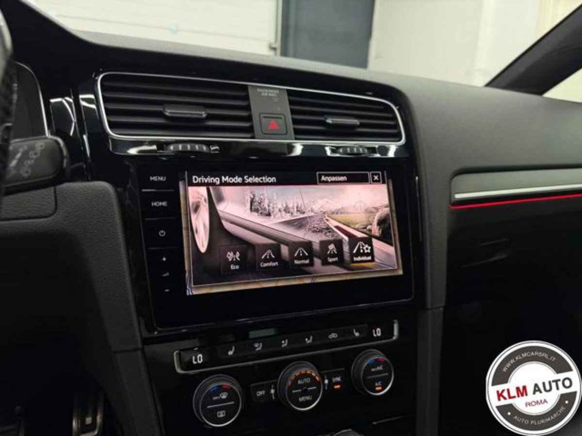 Volkswagen Golf 2.0 tsi GTI MT Ultimate 245cv (6)