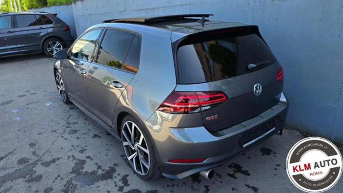 Volkswagen Golf 2.0 tsi GTI MT Ultimate 245cv (3)