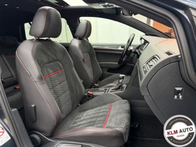 Volkswagen Golf 2.0 tsi GTI MT Ultimate 245cv (12)