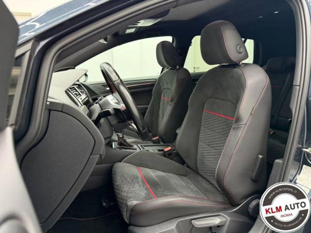 Volkswagen Golf 2.0 tsi GTI MT Ultimate 245cv (8)
