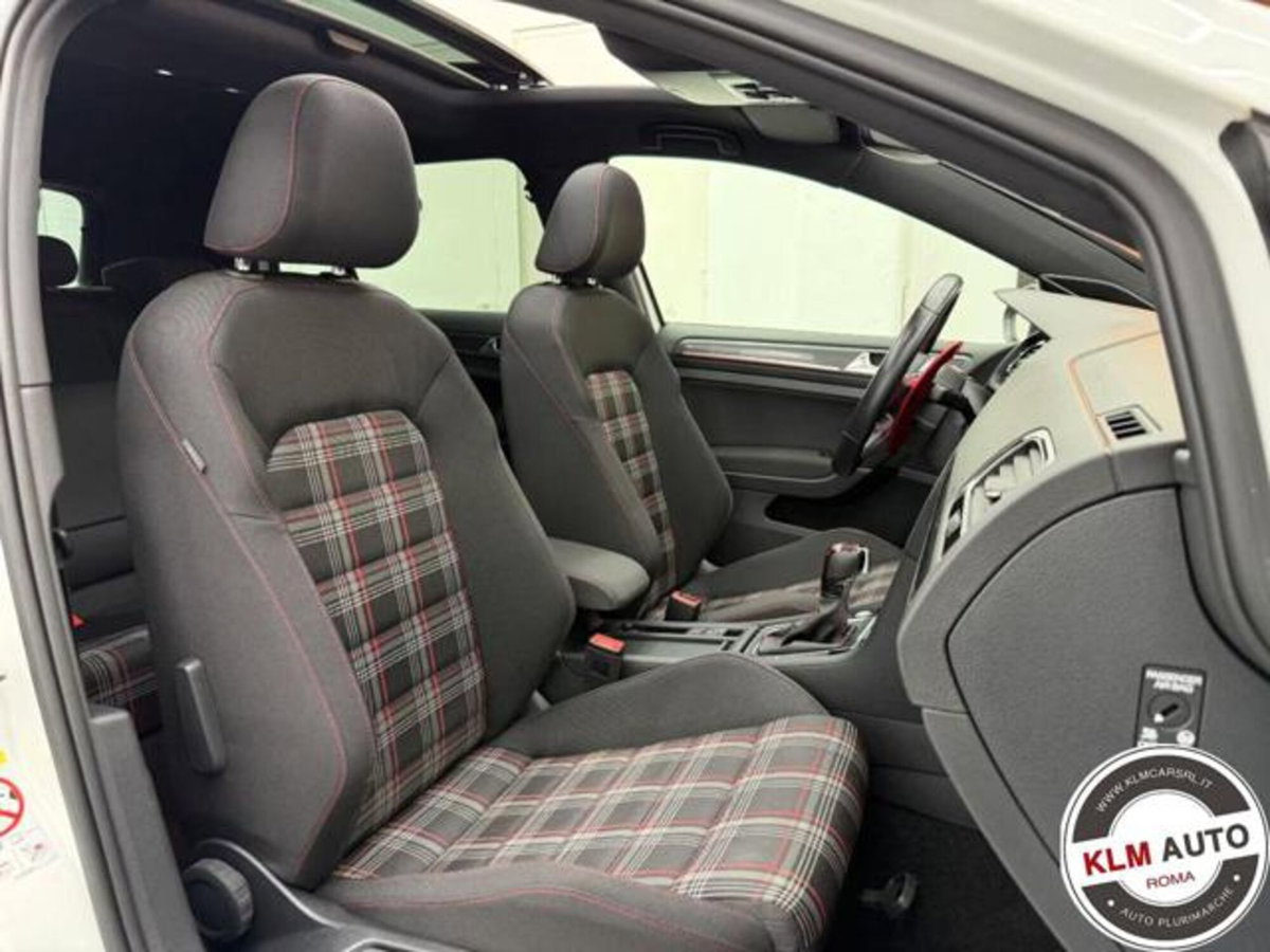 Volkswagen Golf 2.0 tsi GTI MT Ultimate 245cv (8)
