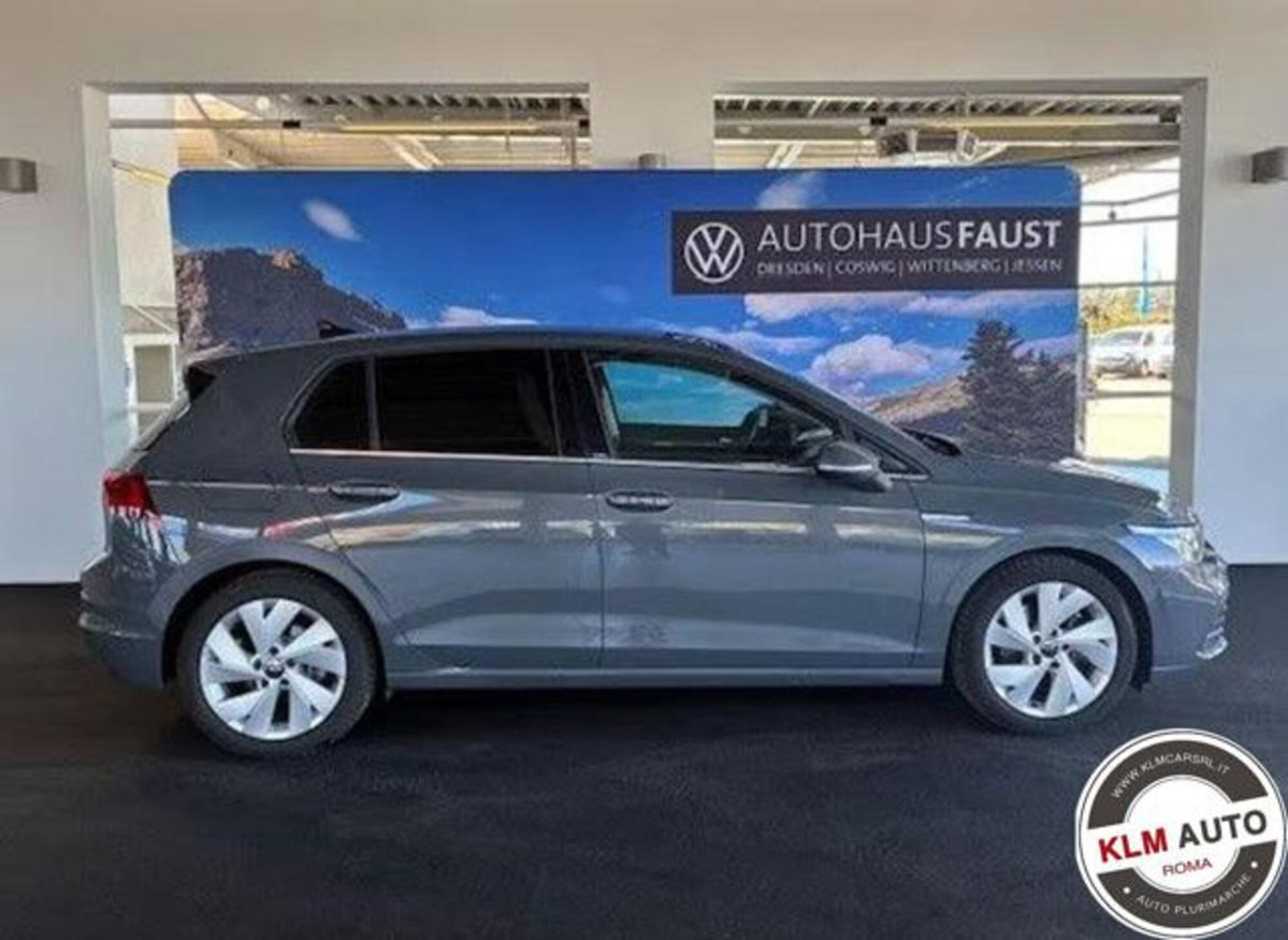 Volkswagen Golf Variant 1.5 TSI 150 CV EVO ACT R-Line (11)