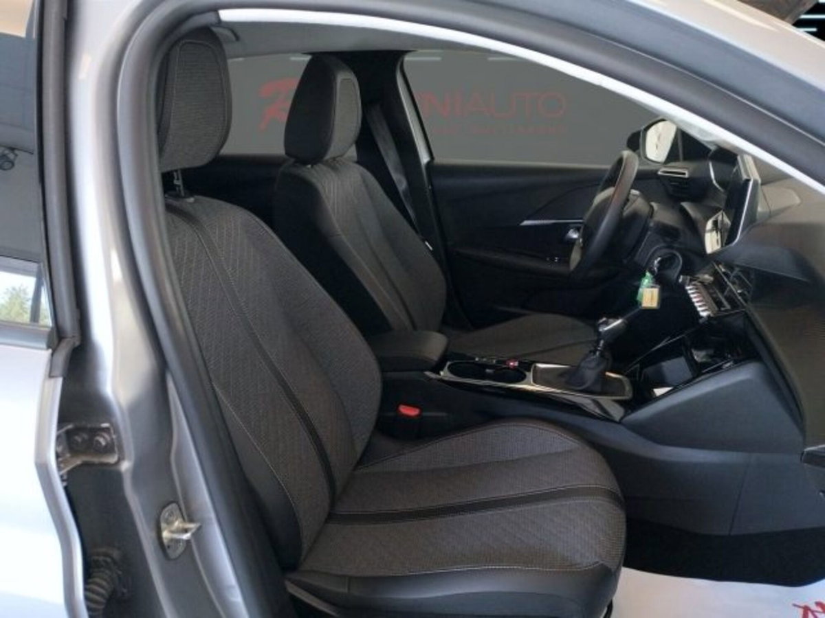 Peugeot 208 PureTech 100 Stop&Start 5 porte Allure (17)
