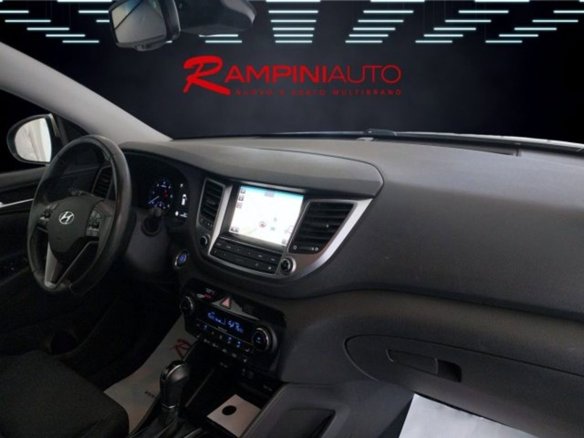 Hyundai Tucson 1.7 CRDi DCT XPossible (18)