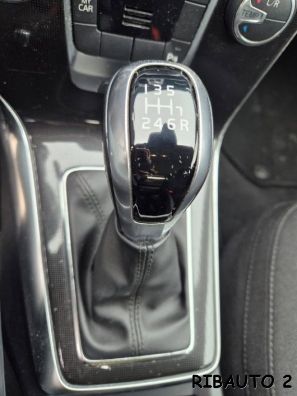 Volvo V40 D2 Inscription N1 (15)