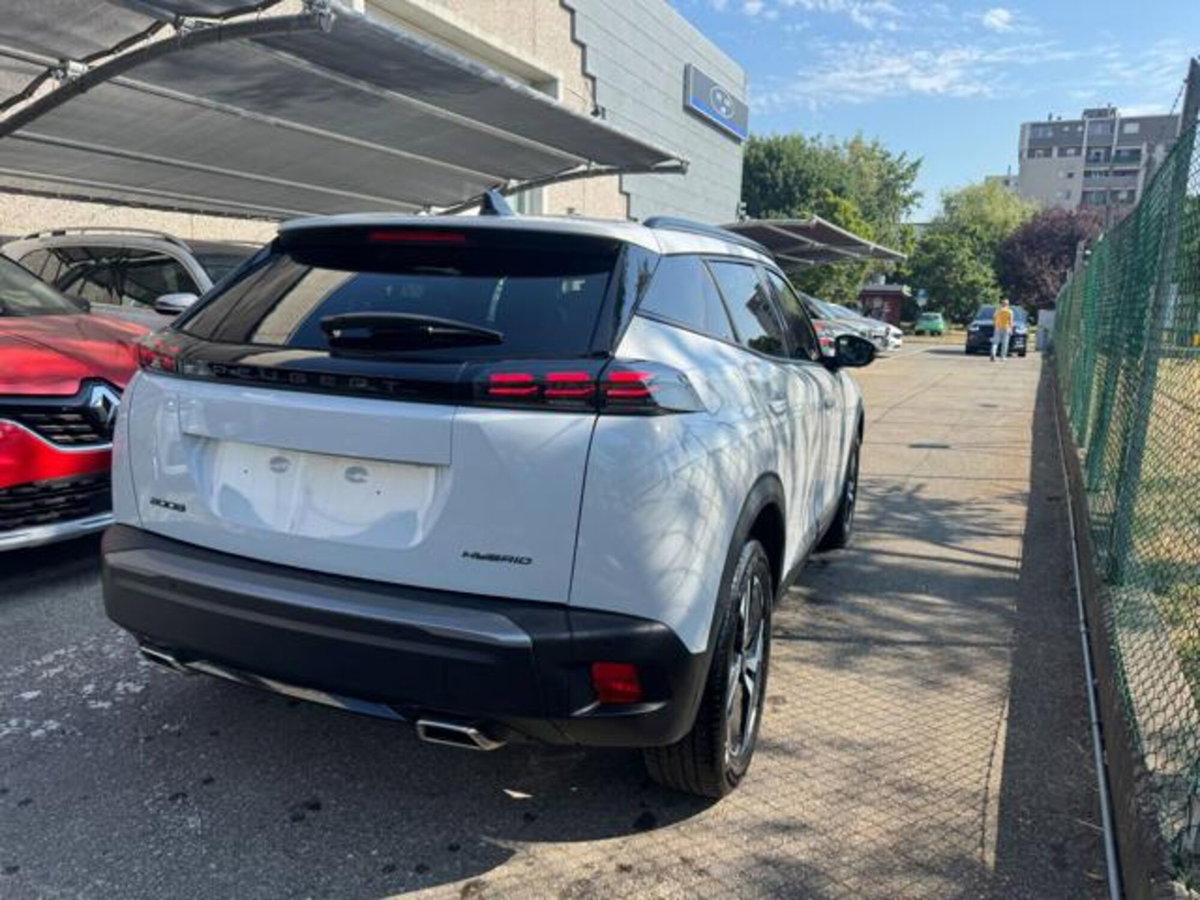 Peugeot 2008 1.2 hybrid Allure 145cv e-dcs6 (3)