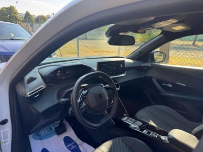 Peugeot 2008 1.2 hybrid Allure 145cv e-dcs6 (7)