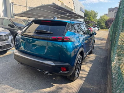 Peugeot 2008 1.2 hybrid Allure 145cv e-dcs6 (3)