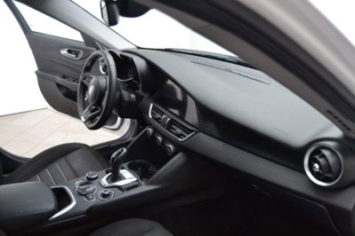 Alfa Romeo Giulia 2.2 Turbodiesel 160 CV AT8 Sprint (10)