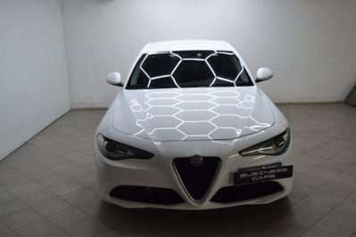 Alfa Romeo Giulia 2.2 Turbodiesel 160 CV AT8 Sprint (2)