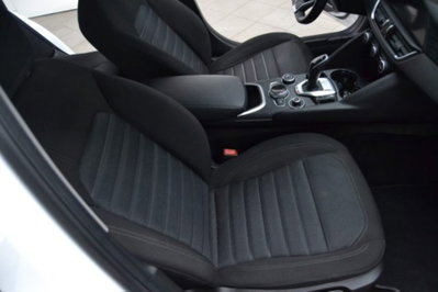 Alfa Romeo Giulia 2.2 Turbodiesel 160 CV AT8 Sprint (9)