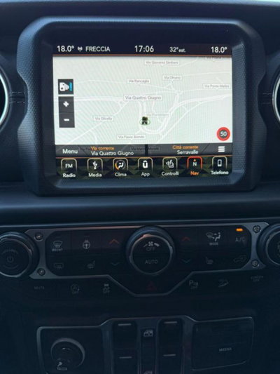 Jeep Wrangler Unlimited 2.2 Mjt II Sahara (14)