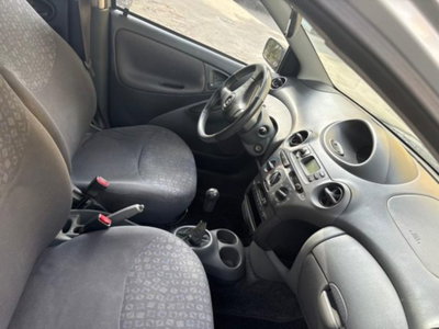 Opel Corsa 1.0i 12V cat 5 porte Club (2)