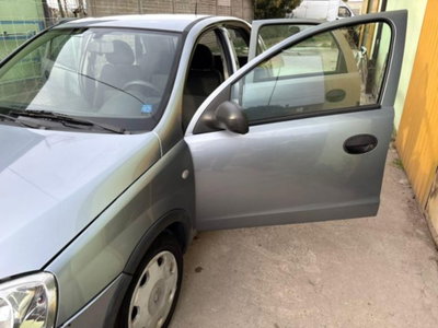 Opel Corsa 1.0i 12V cat 5 porte Club (4)
