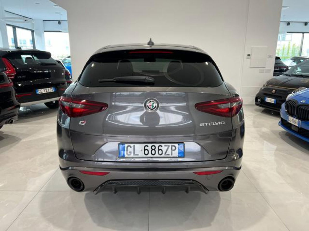 Alfa Romeo Stelvio Stelvio 2.2 Turbodiesel 210 CV AT8 Q4 Veloce (17)