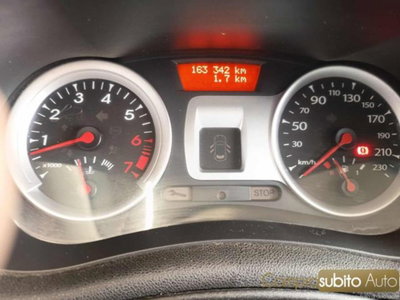 Renault Clio 1.2 16V 5 porte GPL 20th Anniversario (10)