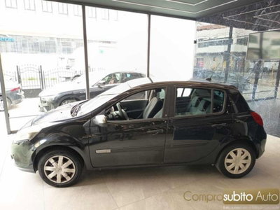 Renault Clio 1.2 16V 5 porte GPL 20th Anniversario (12)