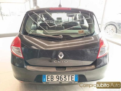 Renault Clio 1.2 16V 5 porte GPL 20th Anniversario (4)