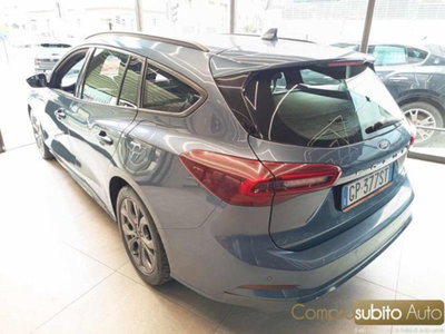 Ford Focus Station Wagon 1.0 EcoBoost Hybrid 125CV Powershift SW ST-Line Design (7)