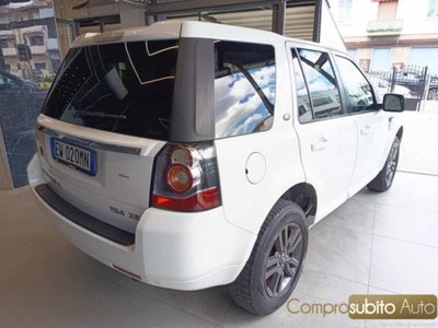 Land Rover Freelander 2.2 TD4 S.W. HSE Luxury (8)