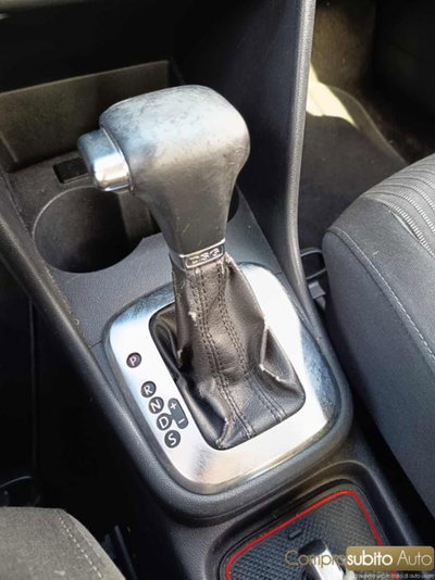 Volkswagen Polo 1.6 TDI 90CV DPF DSG 5 porte Highline (15)