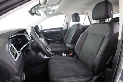 Volkswagen T-Roc 1.0 tsi Style 115cv (2)