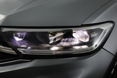 Volkswagen T-Roc 1.0 tsi Style 115cv (9)