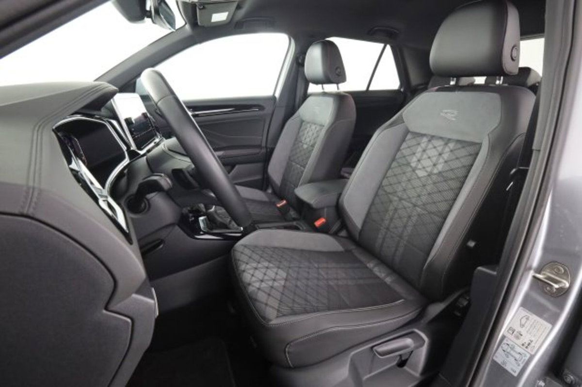 Volkswagen T-Roc 1.5 tsi R-Line dsg (2)