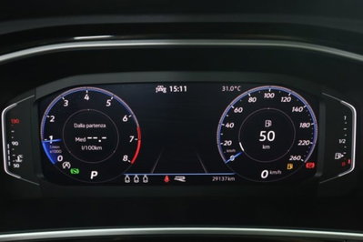 Volkswagen T-Roc 1.5 tsi R-Line dsg (7)