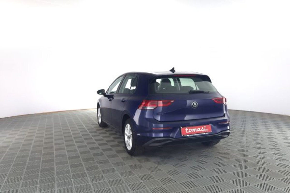 Volkswagen Golf 1.0 TSI EVO Life (6)