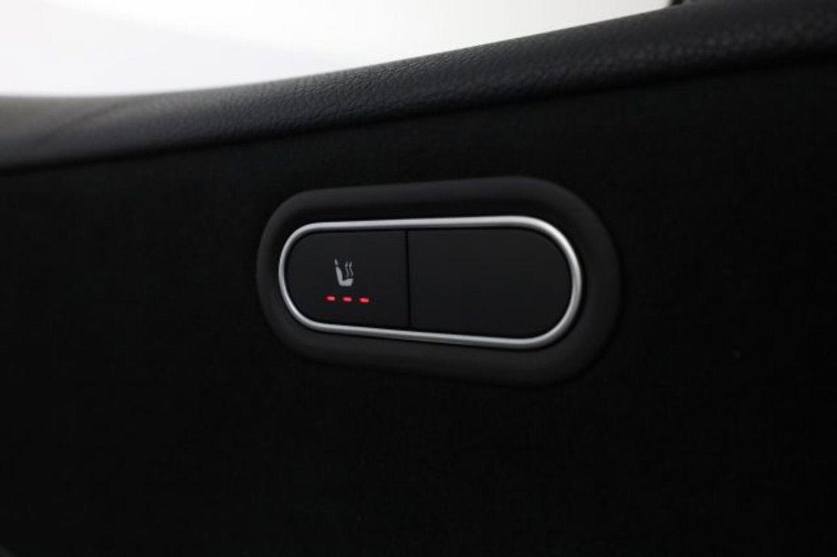 Mercedes-Benz Classe A 220 Automatic 4Matic Premium (15)