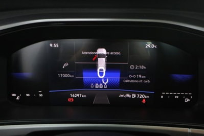 Volkswagen T-Roc 2.0 tdi Life 115cv (7)