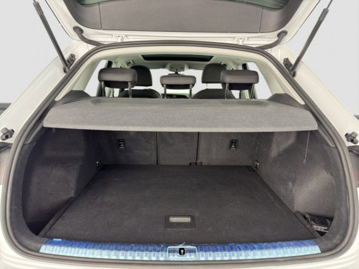 Audi Q3 35 TDI quattro S tronic Business Advanced (14)