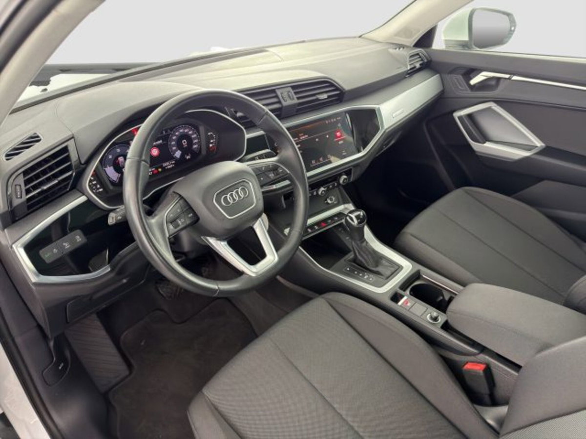 Audi Q3 35 TDI quattro S tronic Business Advanced (9)