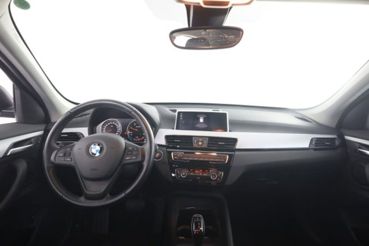 BMW X1 sDrive18d Business Advantage (4)