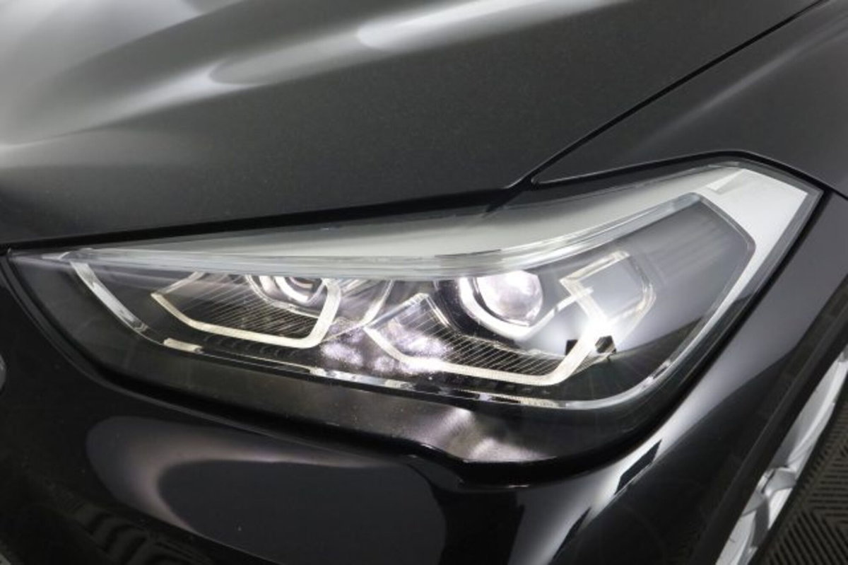BMW X1 sDrive18d Business Advantage (9)