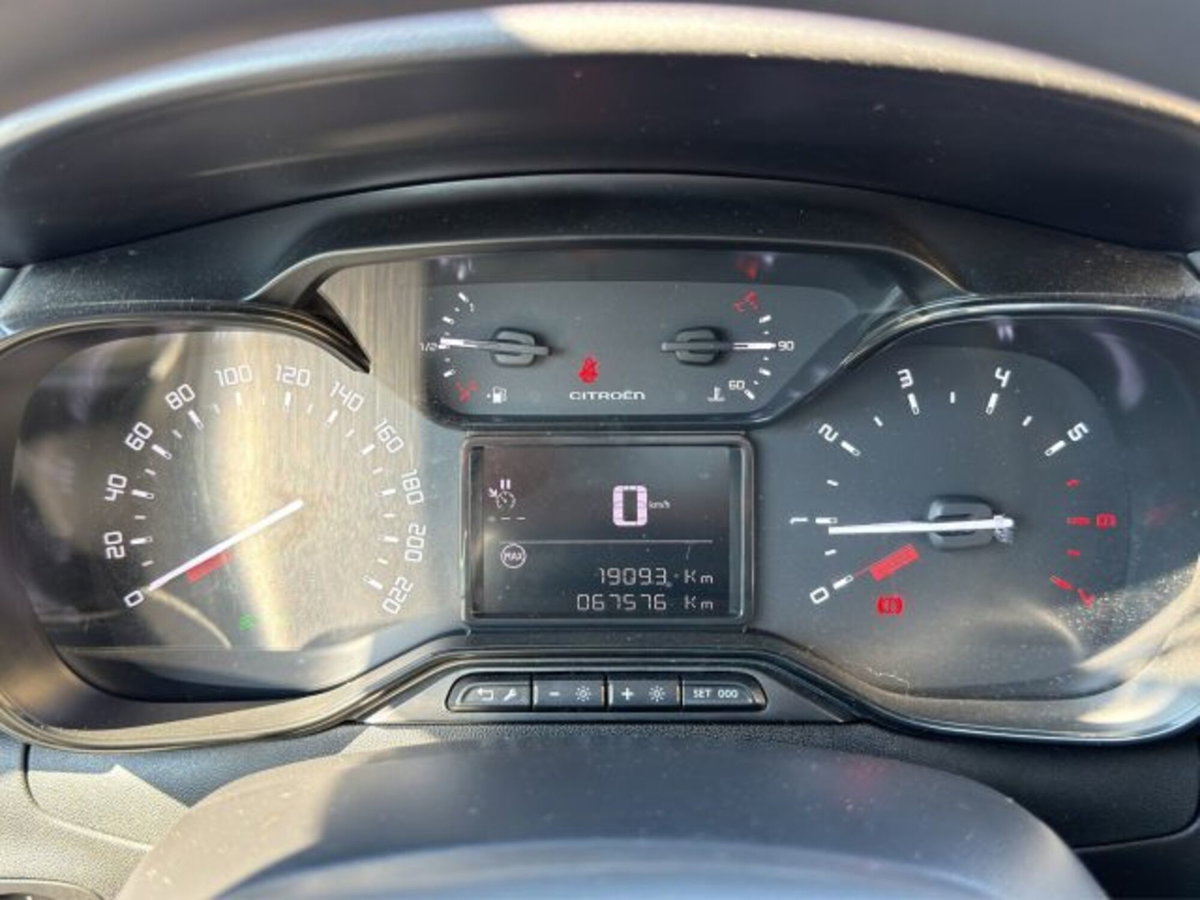 Citroen C3 PureTech 83 S&S C-Series (15)