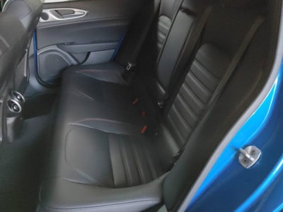 Alfa Romeo Giulia 2.2 Turbodiesel 210 CV AT8 AWD Q4 Estrema (15)