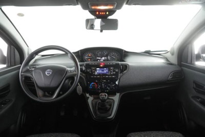 Lancia Ypsilon 1.0 FireFly 5 porte S&S Hybrid Ecochic Silver (12)