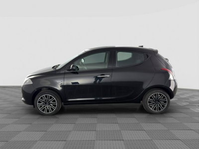 Lancia Ypsilon 1.0 FireFly 5 porte S&S Hybrid Ecochic Silver (2)