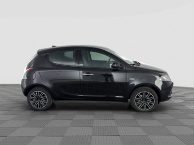 Lancia Ypsilon 1.0 FireFly 5 porte S&S Hybrid Ecochic Silver (6)