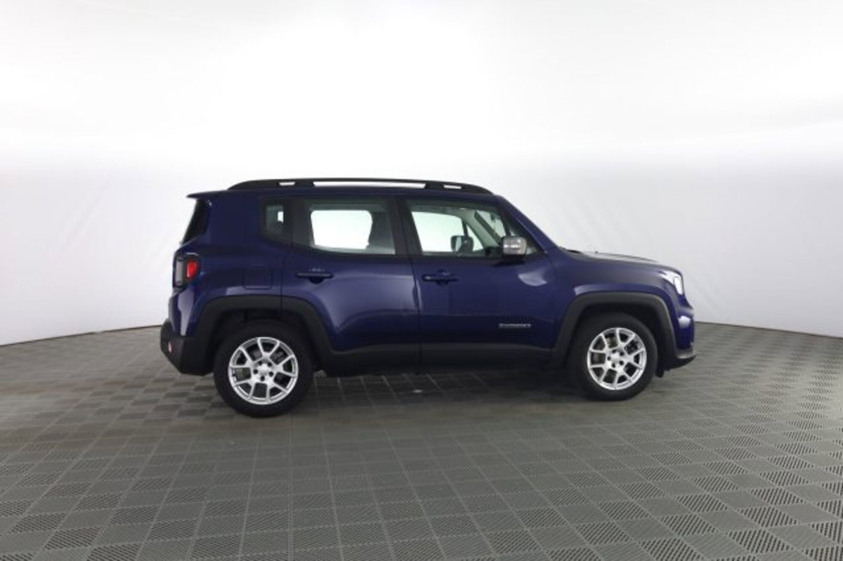 Jeep Renegade 1.3 T4 DDCT Limited (3)