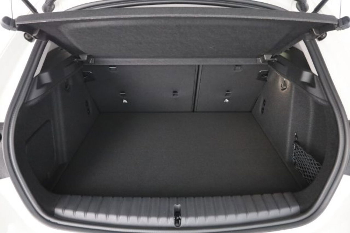 BMW Serie 1 120 48V MSport Design auto (6)